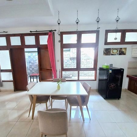 Homestay Jogja Dekat Gembiraloka By Simply Homy Yogyakarta Exterior foto